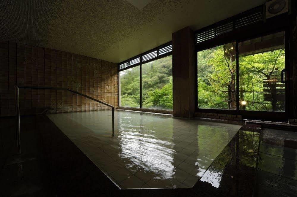 Yamanaka Onsen Shirasagiyu Tawaraya Hotel Kaga  Bagian luar foto
